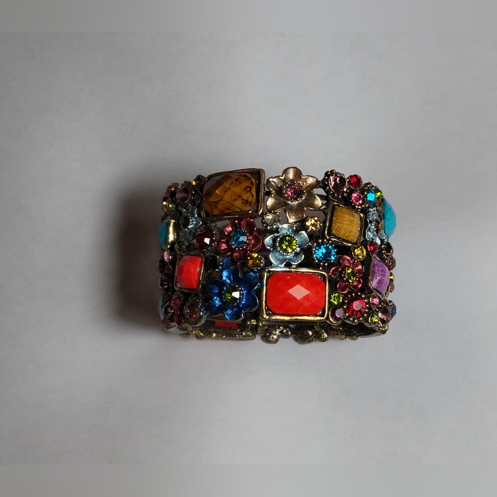 Fancy Vintage jeweled Bracelet